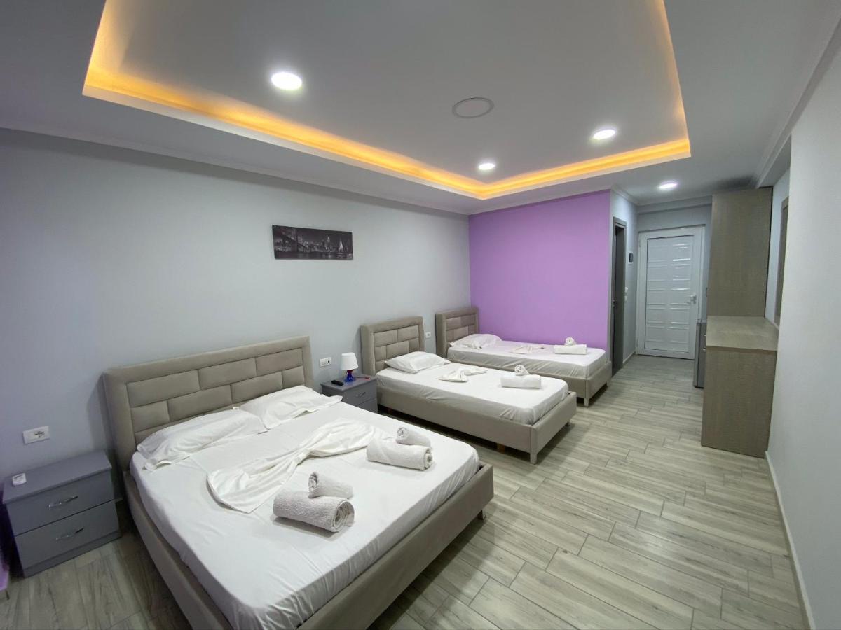 Karos Hotel Llaman Himare Bagian luar foto